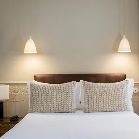 Madeleine Haussmann 3*