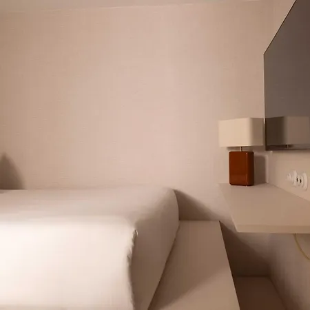 Madeleine Haussmann Hotel 3*