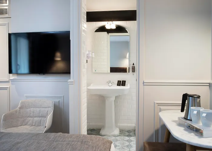 Madeleine Haussmann 3*