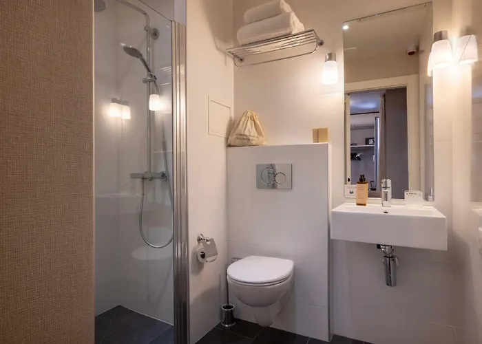 Madeleine Haussmann פריז