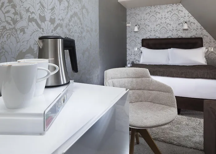 Madeleine Haussmann פריז