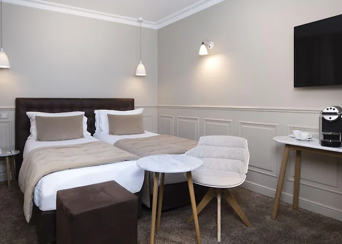 Madeleine Haussmann פריז