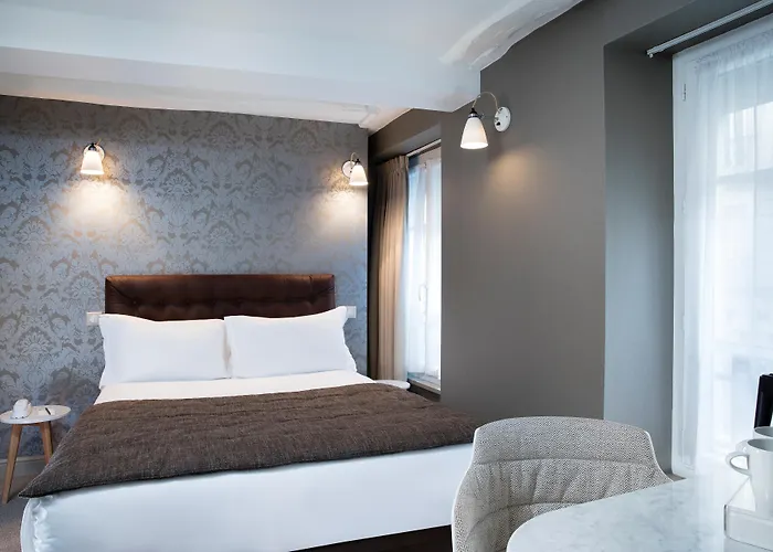 Madeleine Haussmann פריז