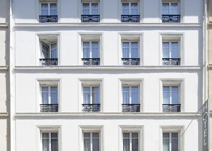 Madeleine Haussmann 3*